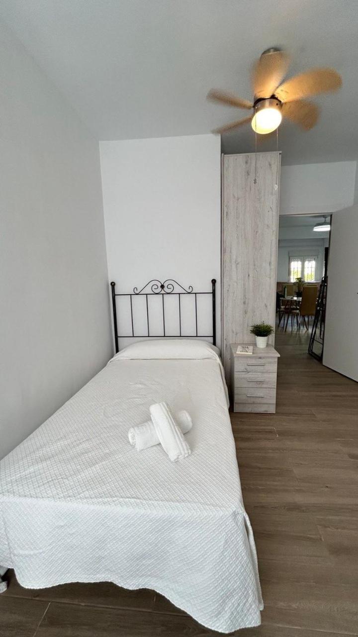 Ostello Piso Compartido Delyrent Acosta Jaén Esterno foto