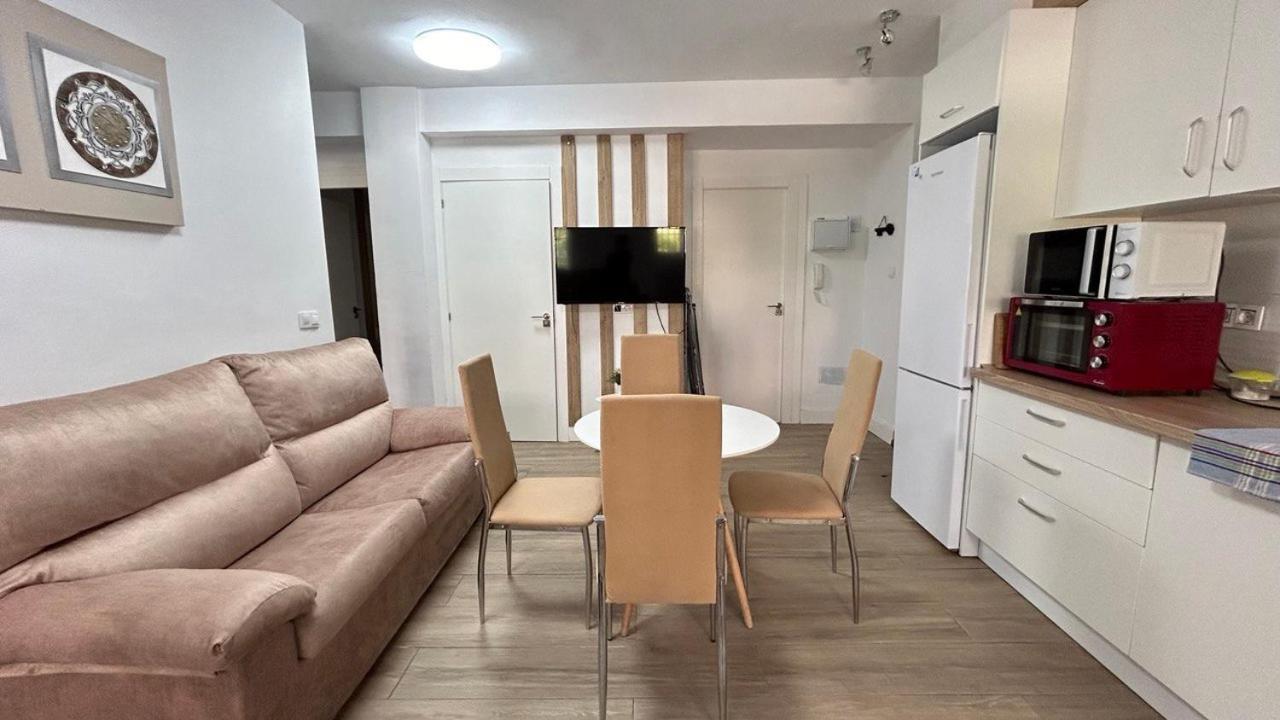 Ostello Piso Compartido Delyrent Acosta Jaén Esterno foto